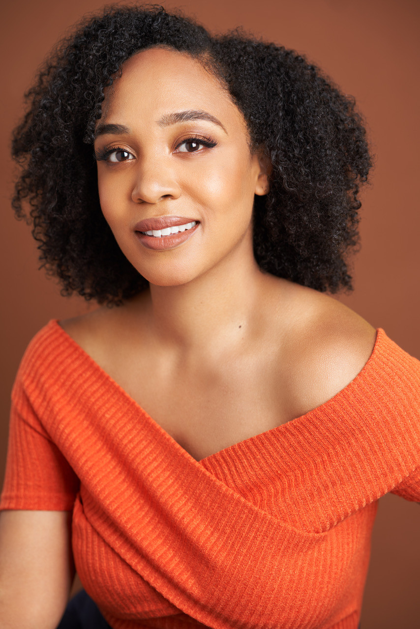 et billede af Tia DeShazor