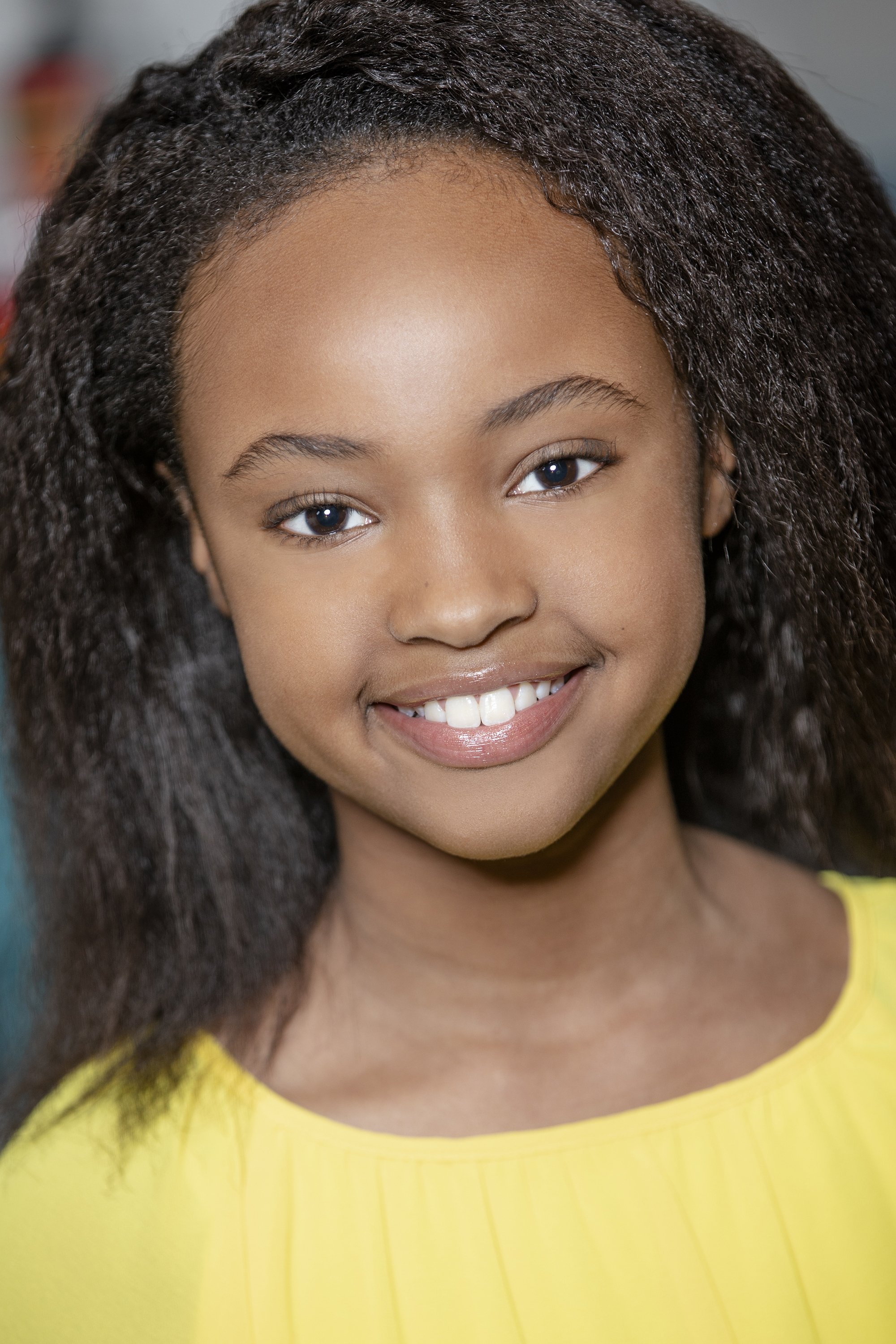 et billede af Akiley Love