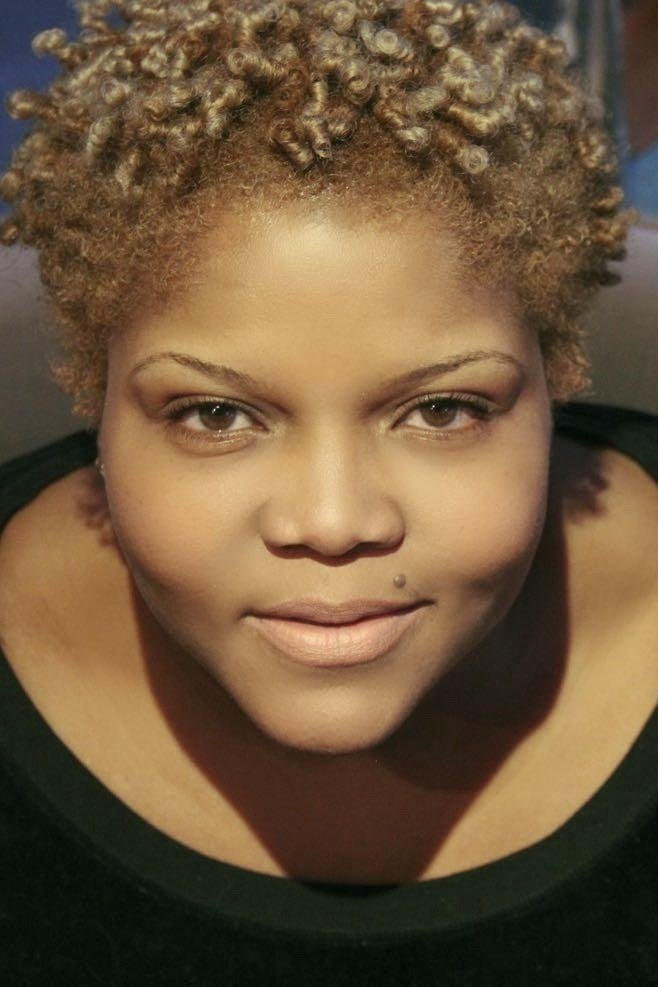 et billede af Lynda Mauze