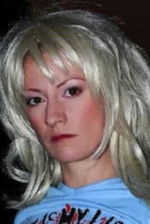 et billede af Eve Hell