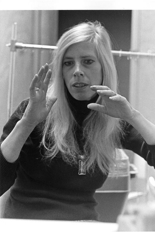 et billede af Gunvor Nelson