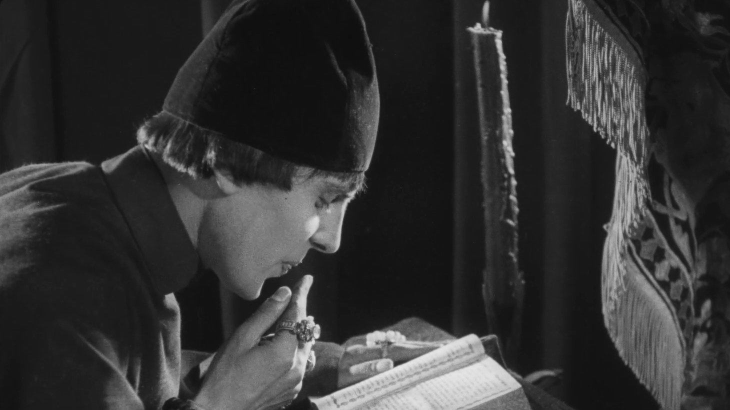 Wings of a Serf (1926)