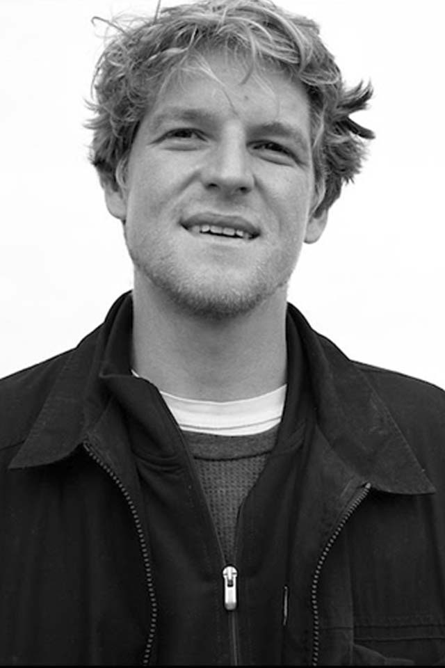 et billede af Dennis Busenitz