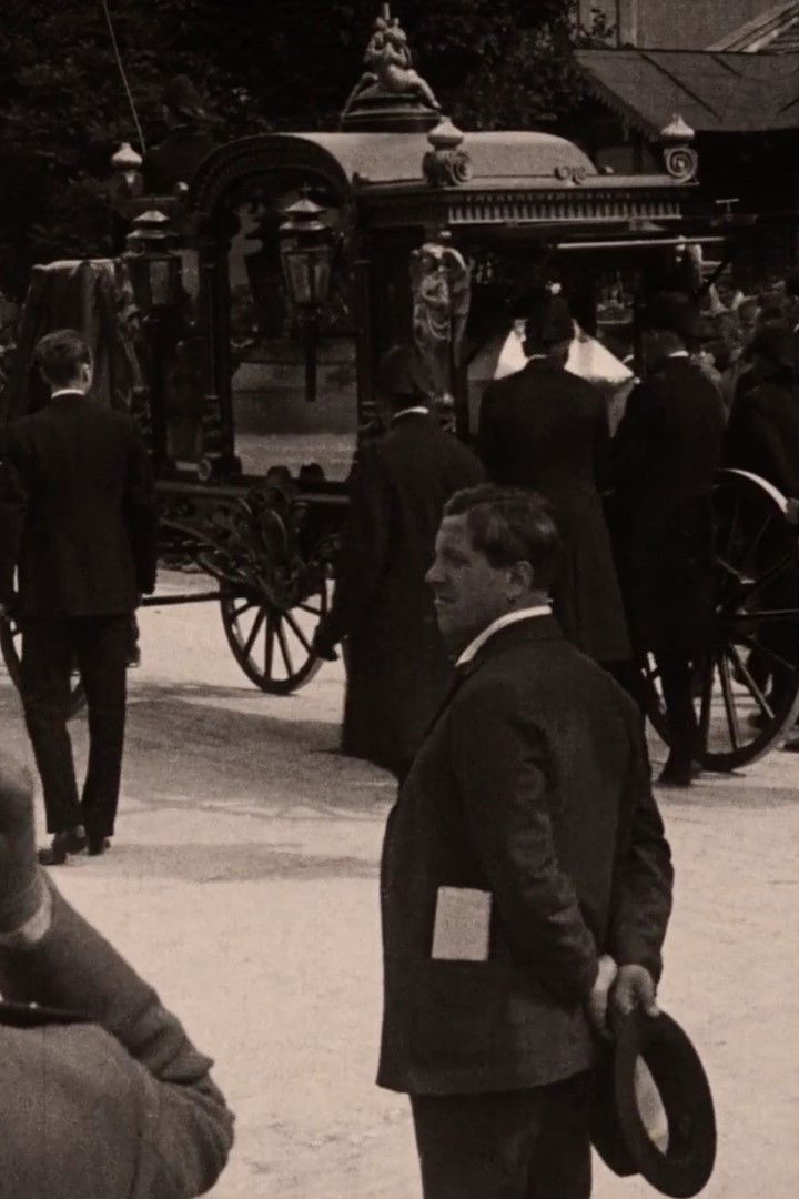 Plakat, der markedsfører Bešter and His Family in the Studio's Courtyard and the Ljubljana Watchmakers in the Workshop