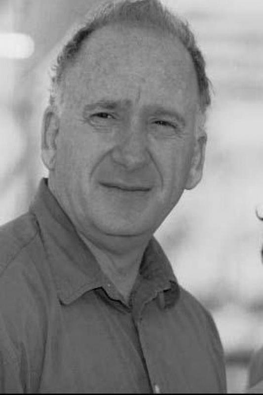 et billede af Amos Kollek