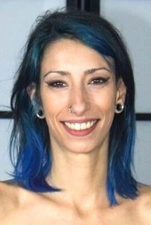 et billede af Alice Blues