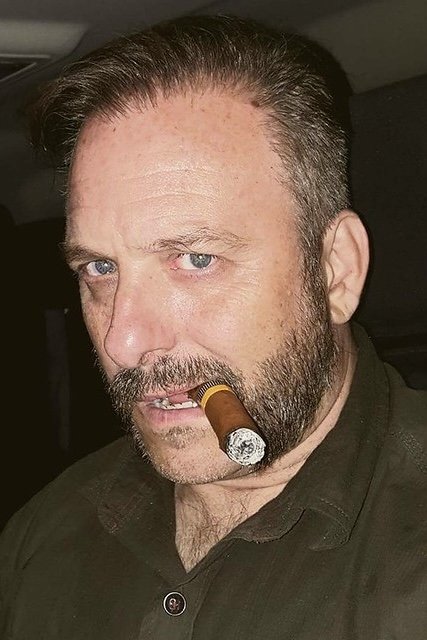 et billede af Luke LaFontaine