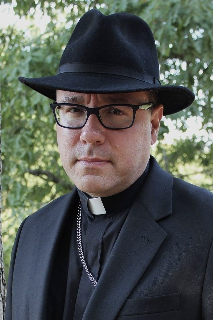 et billede af Bryan D. Ouellette