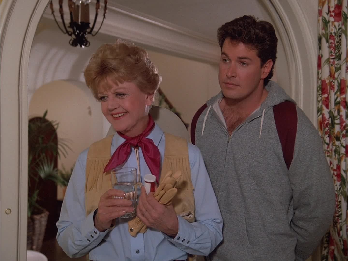 Murder, She Wrote Season 4 :Episode 17  A Very Good Year for Murder