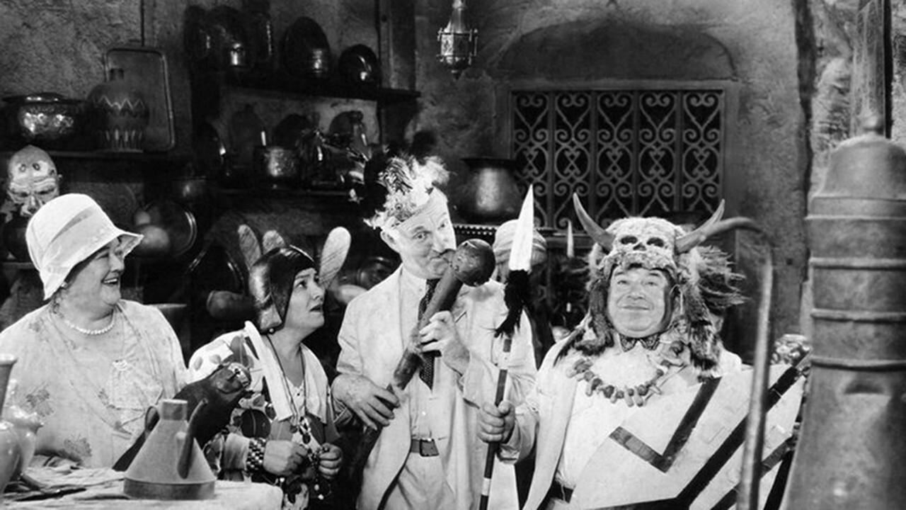 The Cohens and the Kellys in Africa (1930)