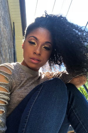 et billede af Tiffany Harris