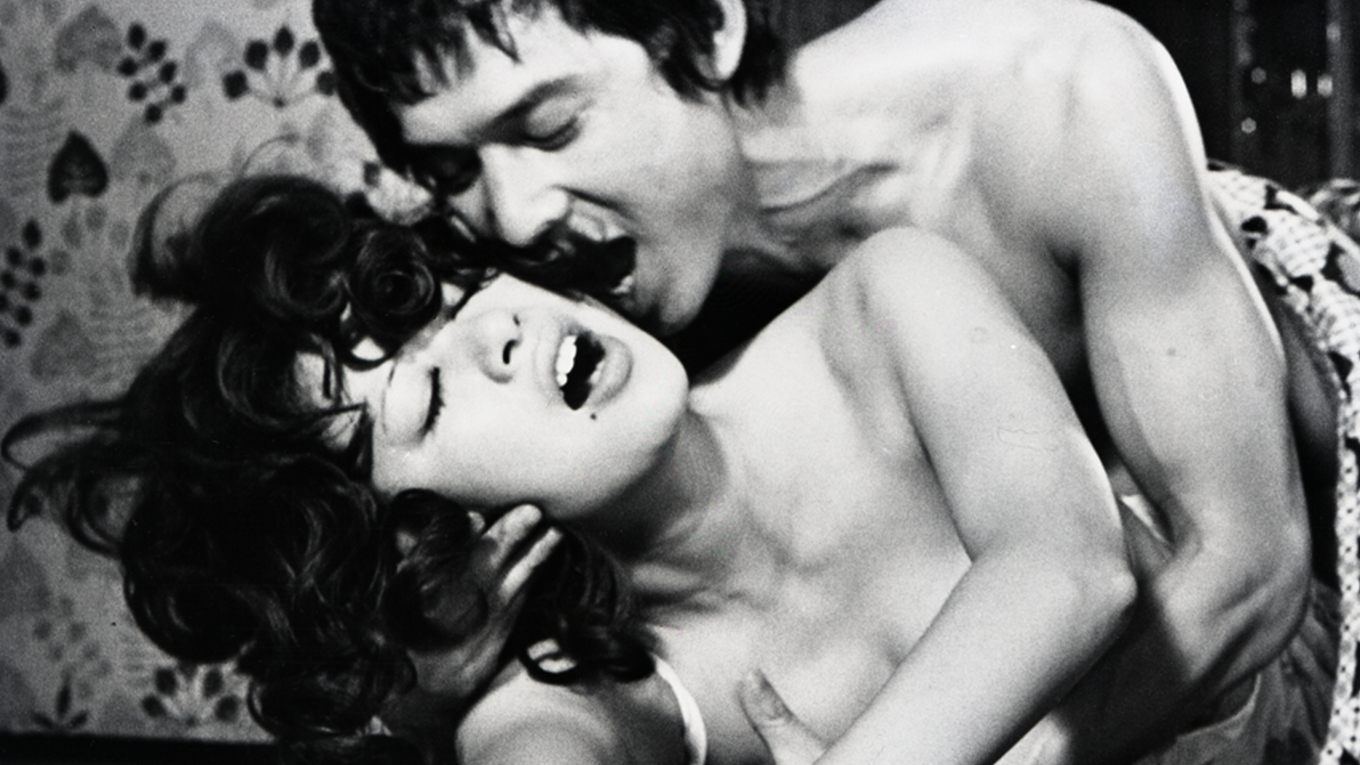 Overly-Ripe Breasts: Married Women (1973)