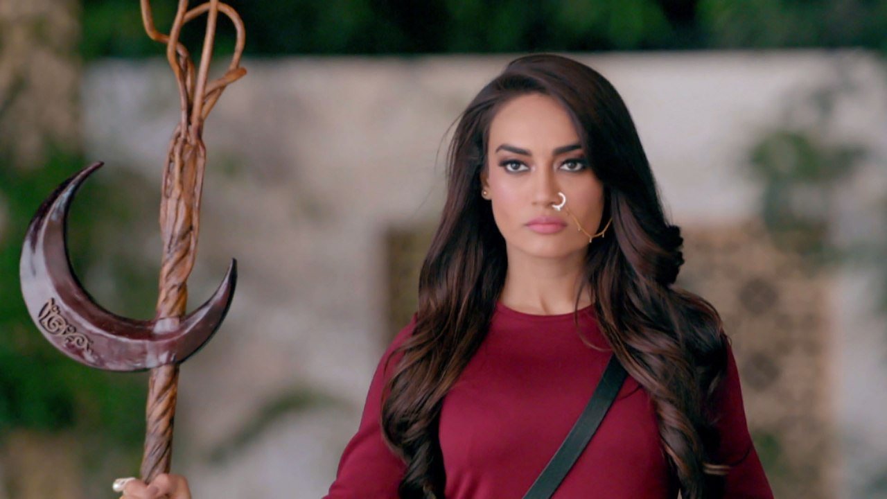 Thumbnail for Shehzadi to Punish Aman, Roshni Season 1 Episode 108