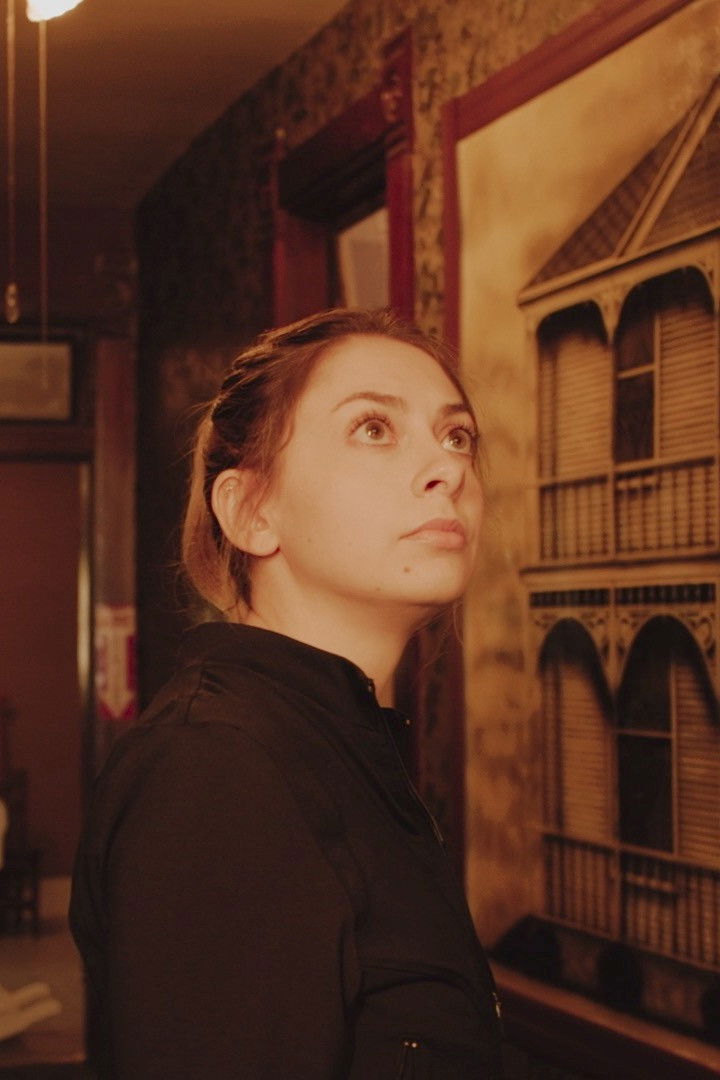 et billede af Julia Leslie