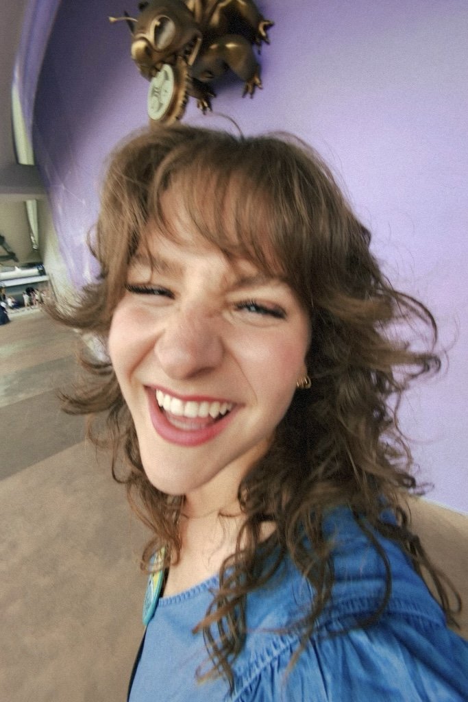 Ainsley Donahue | Sound Mixer