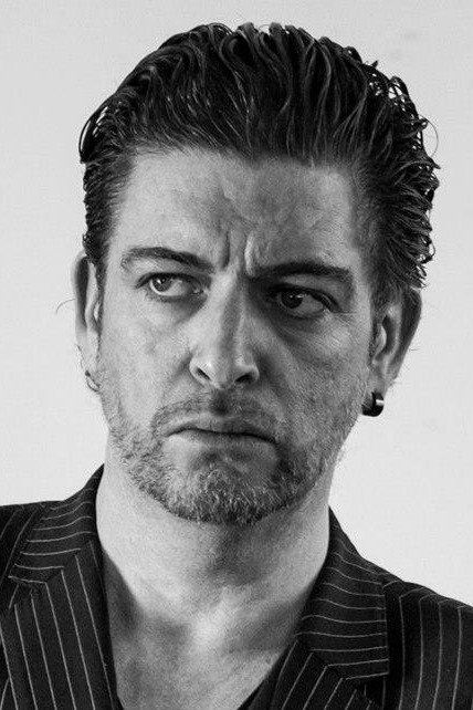 et billede af Karl Shiels