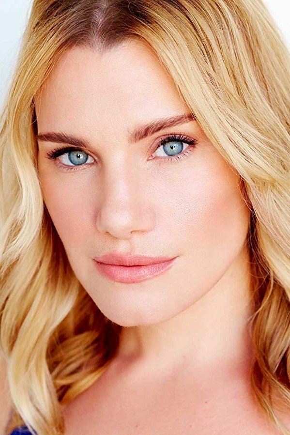 et billede af Julianne Dowler