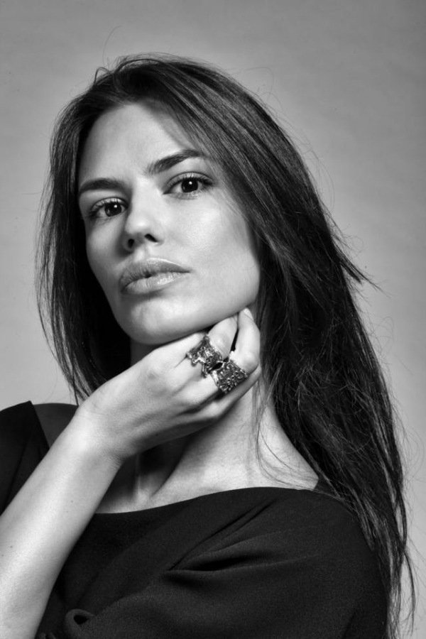 et billede af Olja Lević