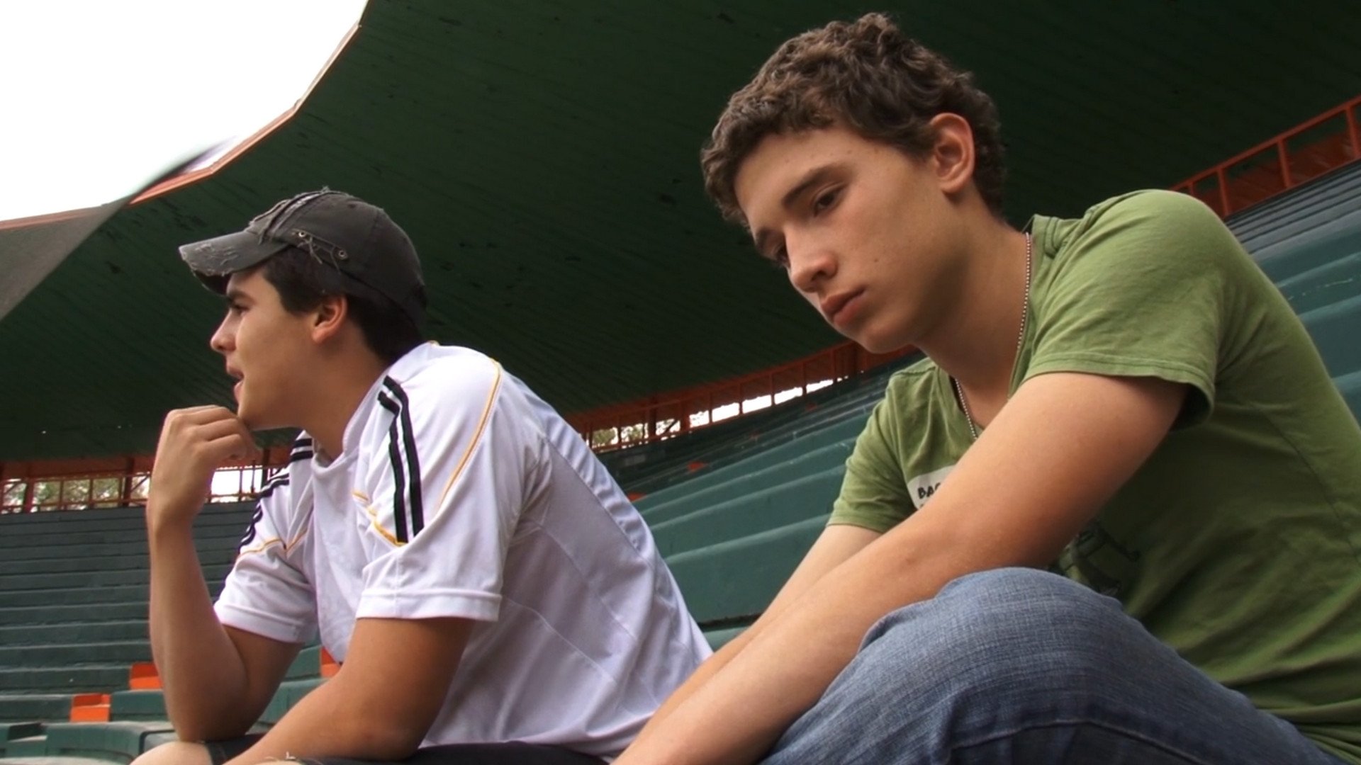 Hasta encontrarte (2013)