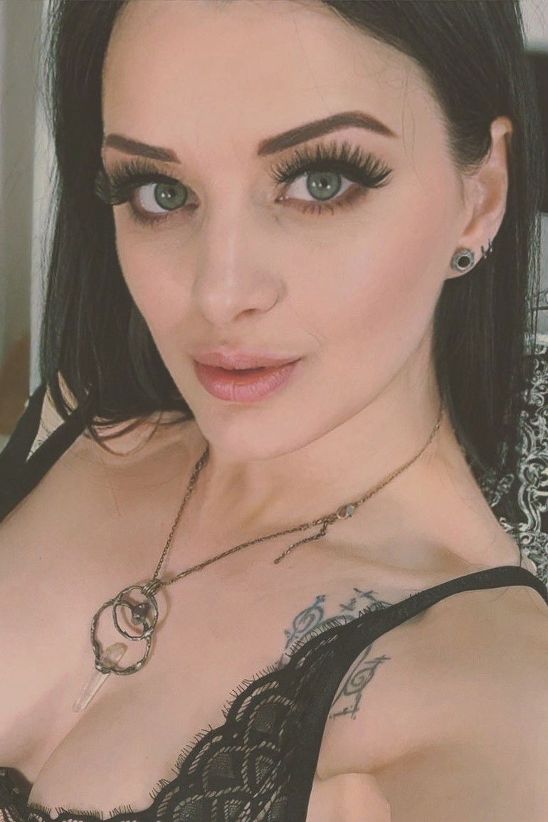 et billede af Alissa Noir