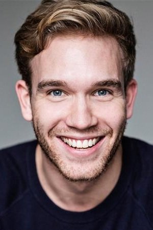 et billede af Adam Rhys-Charles