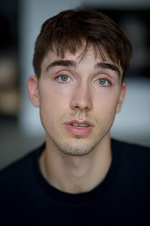George Robinson's picture in the cast