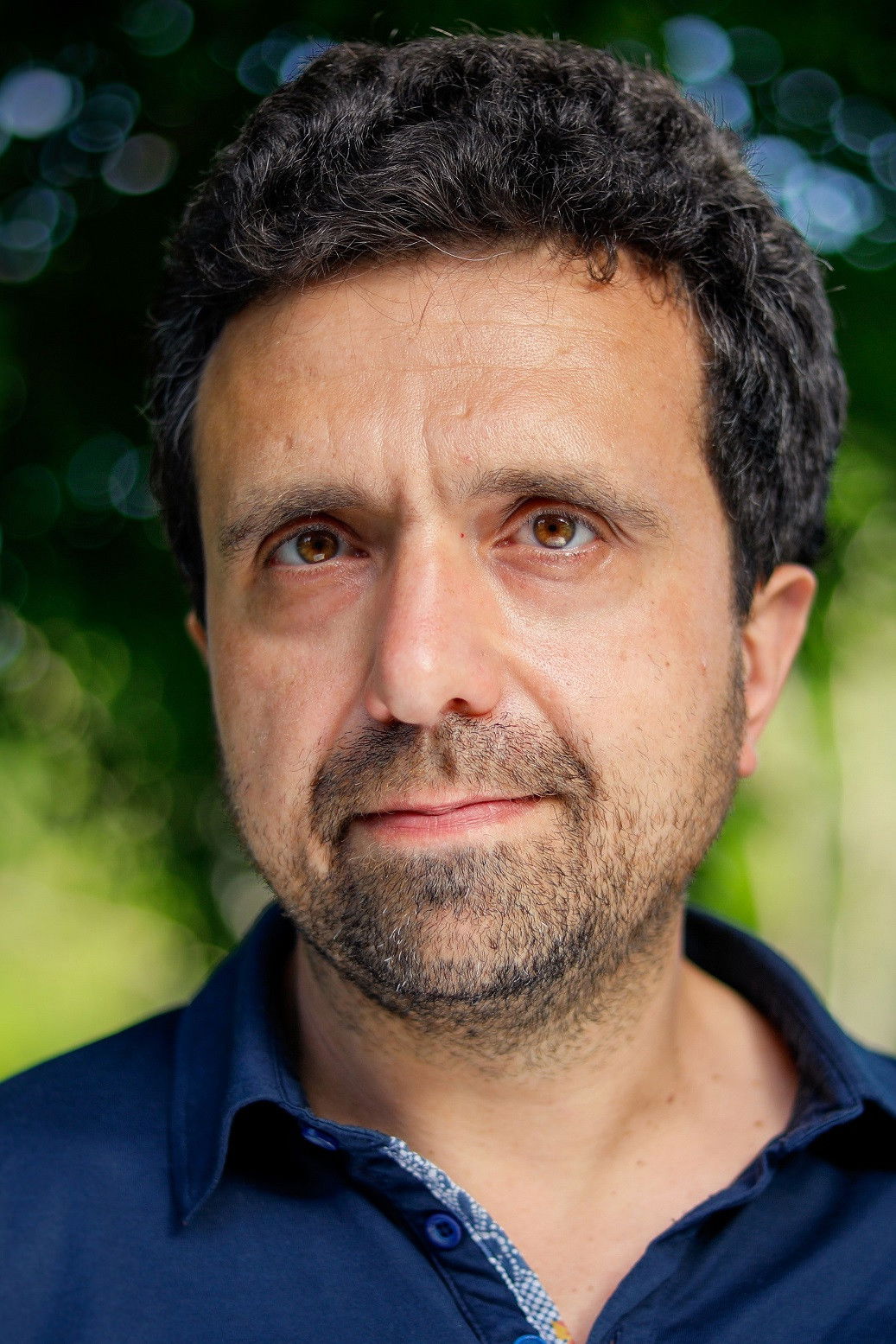 et billede af Aldo E. Castellani