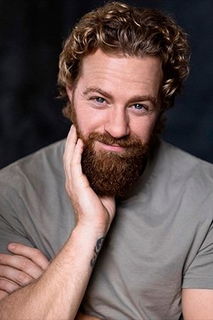 Anto Sharp's picture in the cast