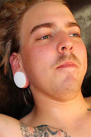 et billede af Brian Anderson