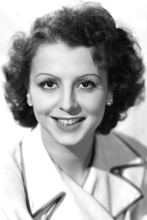 et billede af Renée Saint-Cyr