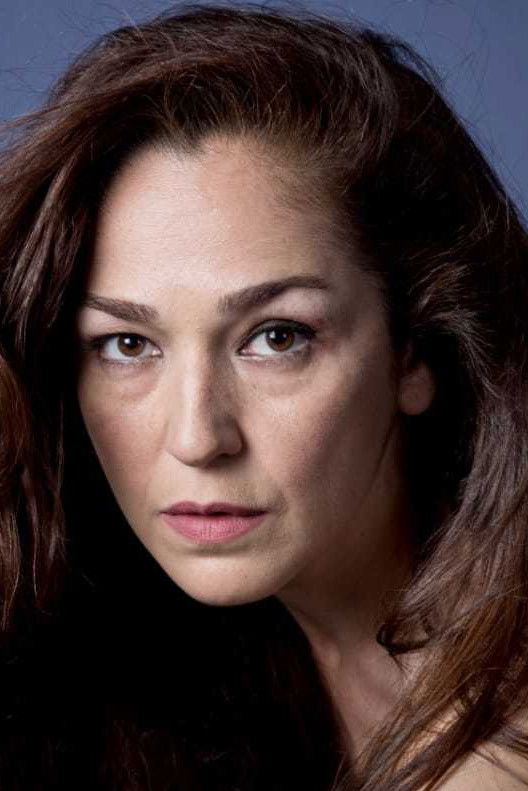 et billede af Deniz Önel