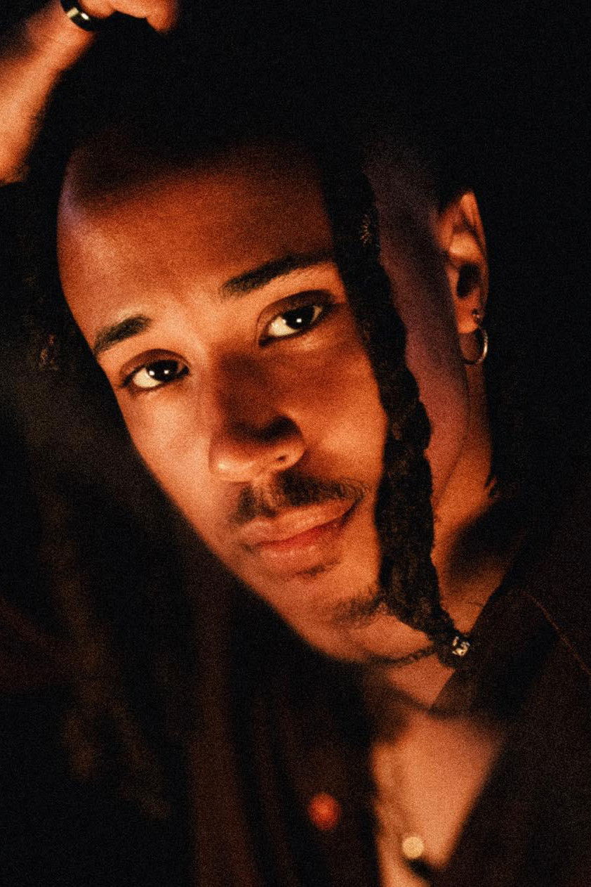 et billede af Zach Zoya