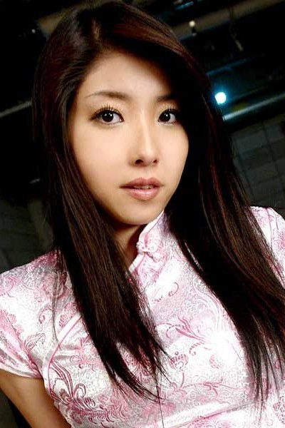 et billede af Yuri Amami