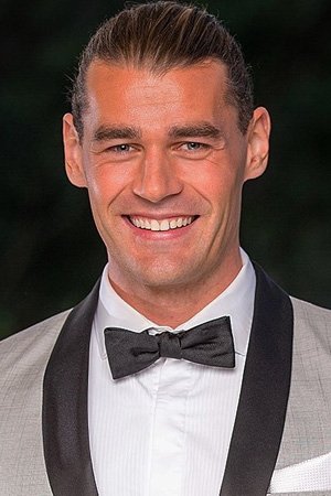 et billede af Adam Todd