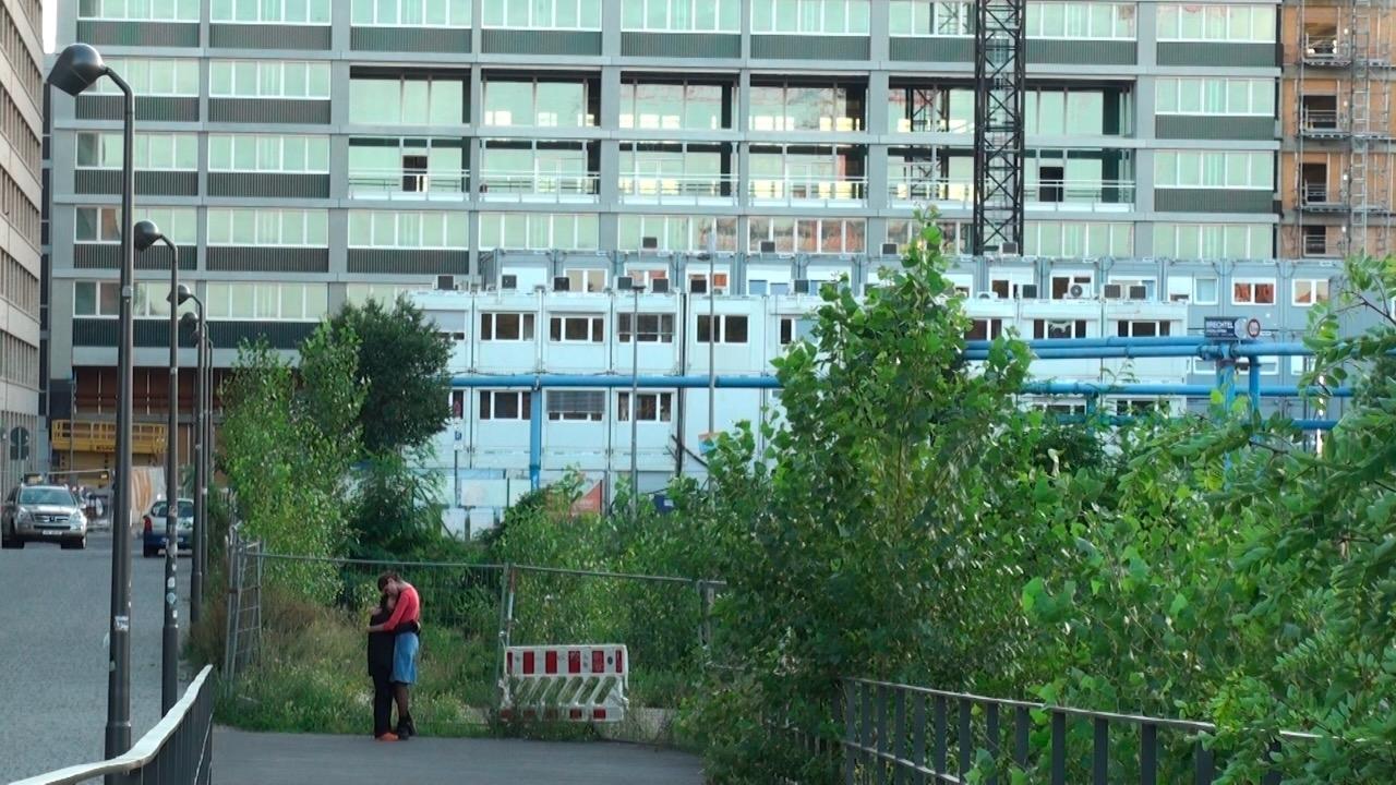 NINA IN EINER REIHE BEGEGNUNGEN