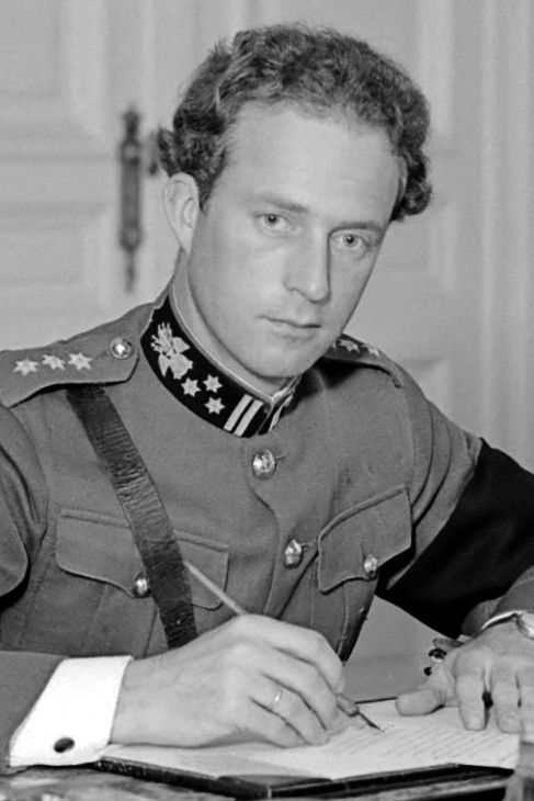 et billede af King Leopold III of Belgium