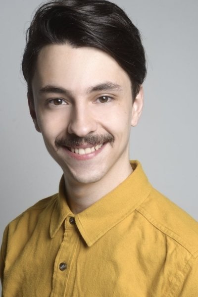 Henrique Larré's picture in the cast