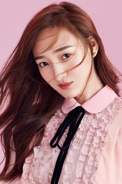 Li Yutong's picture in the cast