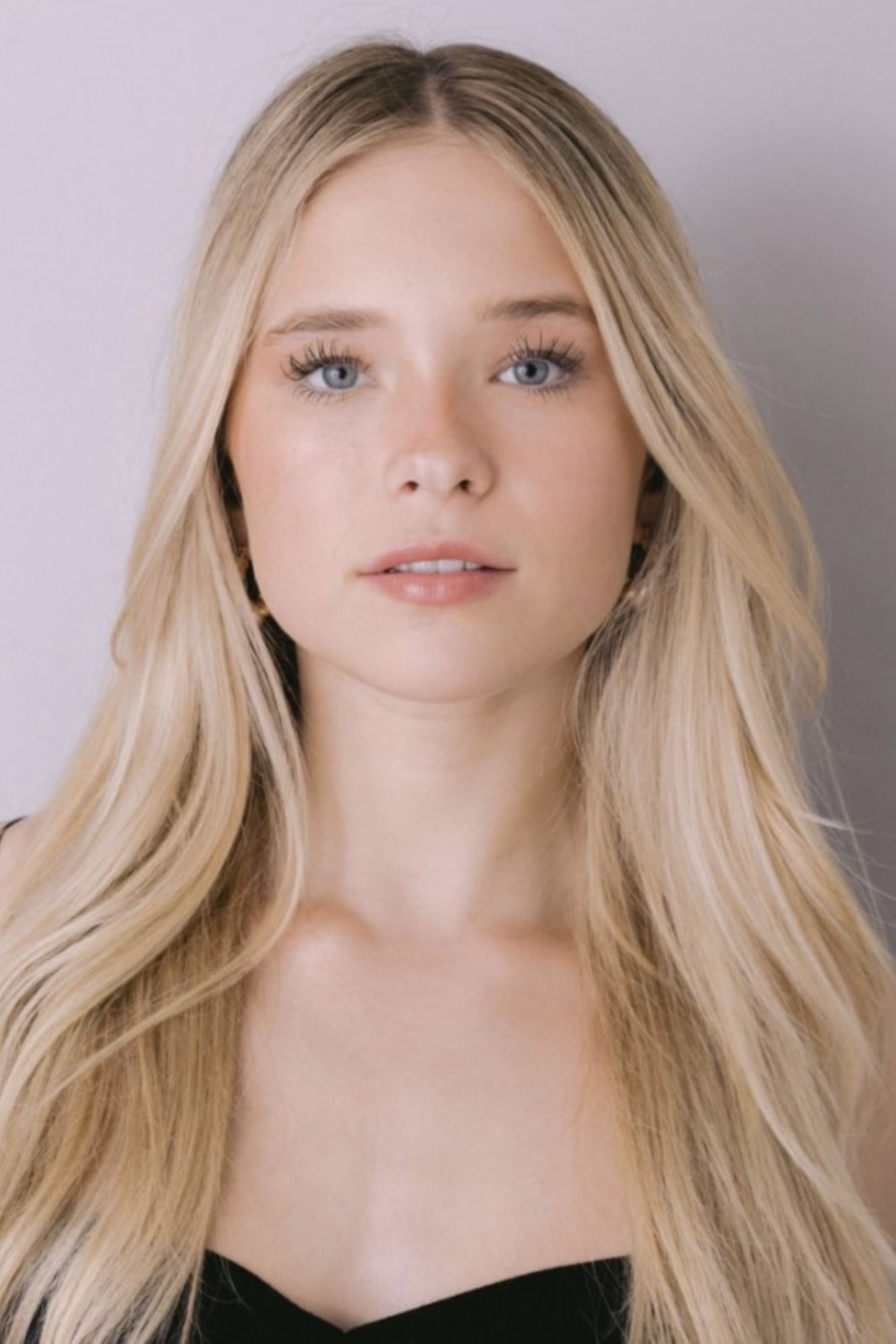 et billede af Ora Duplass