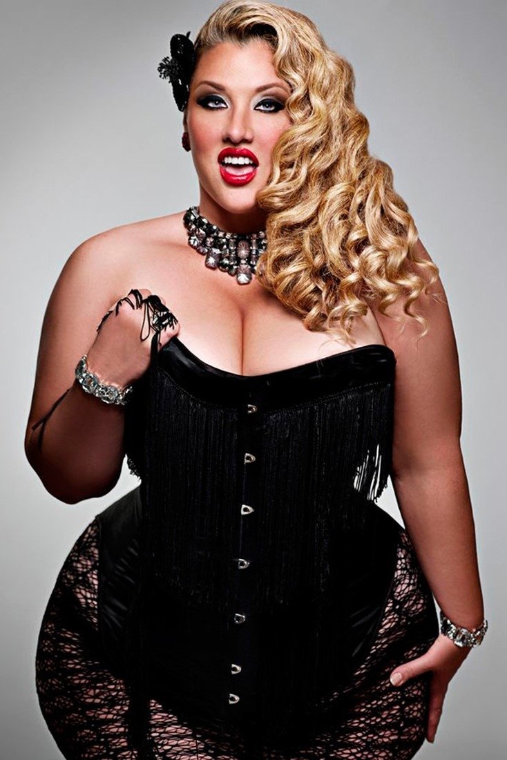 Velvet D'Amour's picture in the cast