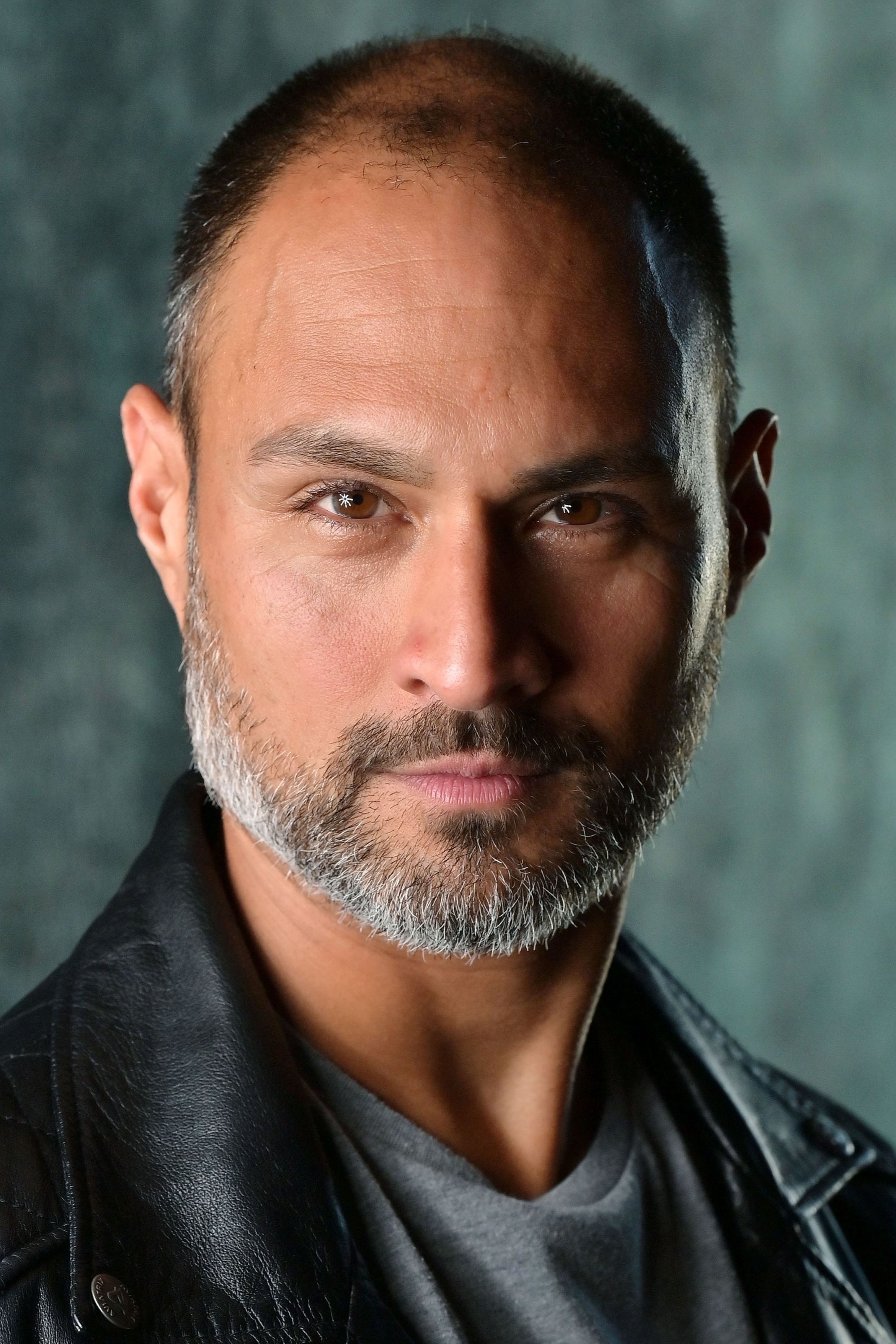 et billede af Omer Mughal