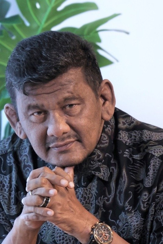 et billede af Ebby Yus