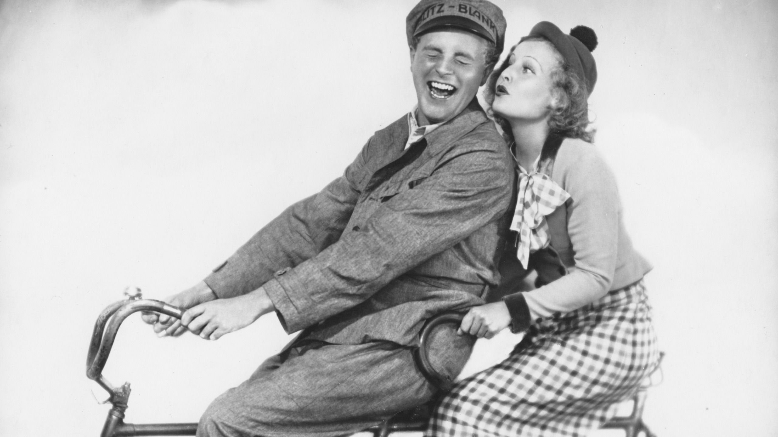 A Blonde Dream (1932)