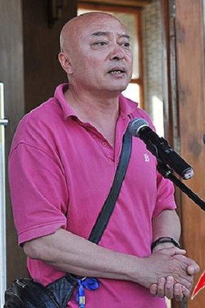 et billede af Yang Jun