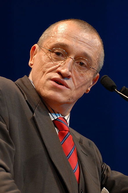 et billede af Paul-Marie Coûteaux