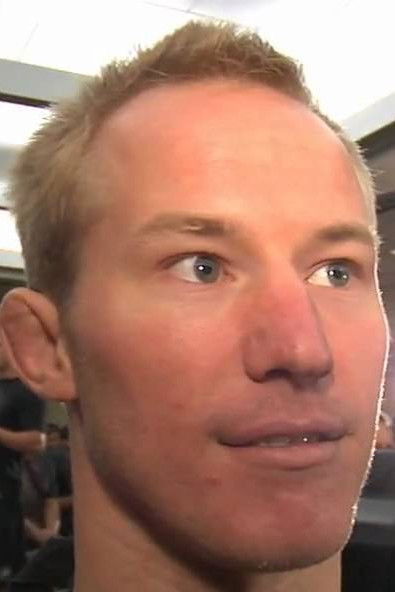 et billede af R.J. Clifford