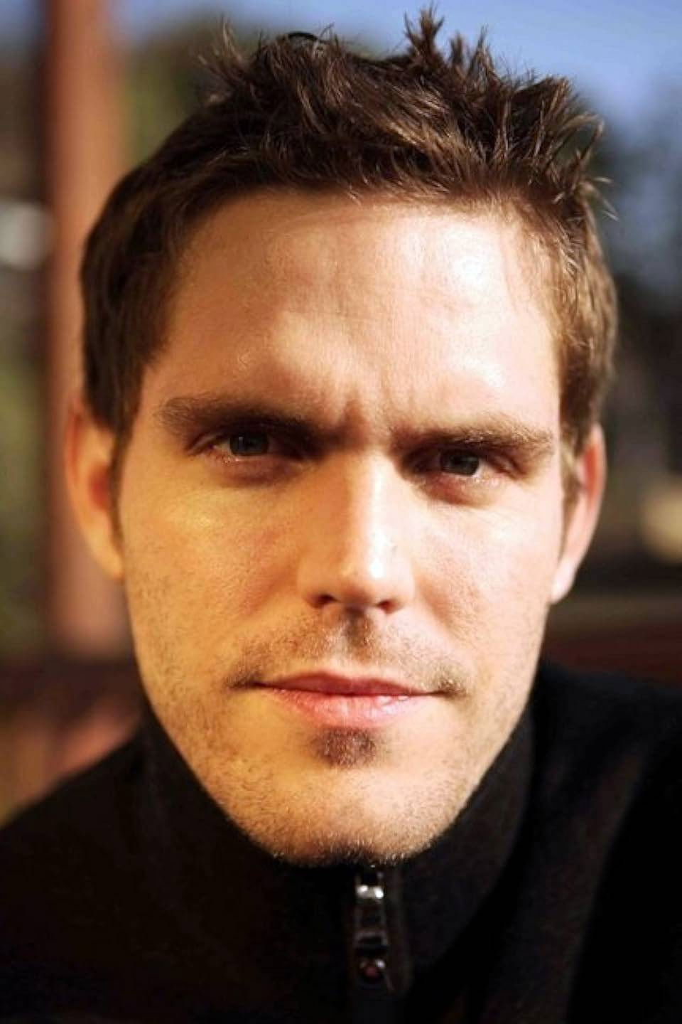 et billede af Brad T. Gottfred