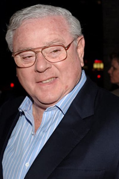 et billede af James G. Robinson