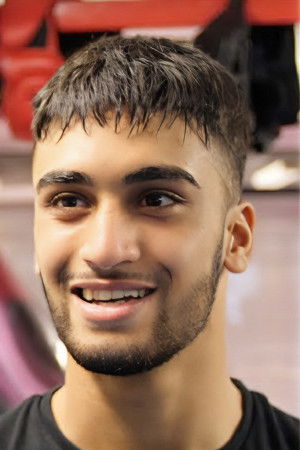 et billede af Adam Azim