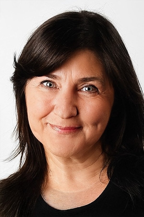 et billede af Sennur Nogaylar